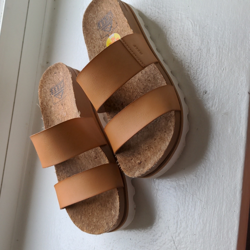 Reef Cushion Vista Hi Platform Sandals
